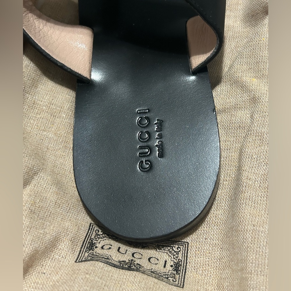 Gucci Women's Marmont Thong Sandals - Black Sandals Gold Hardware GOOD AS NEW - Picture 11 of 15